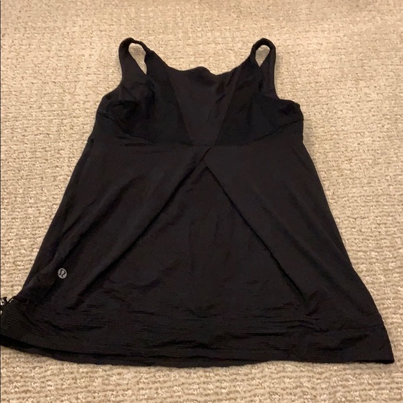 Lululemon Workout Top - Picture 4 of 4